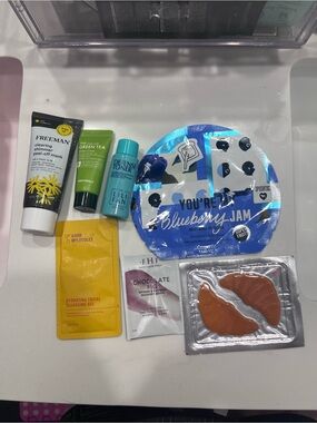 Skincare lot